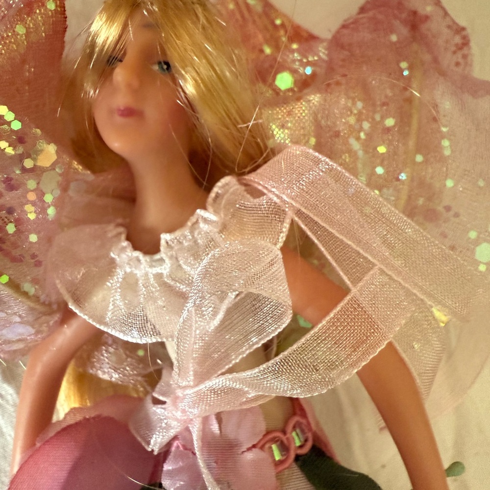 Two Fairy Dolls with Glitter Wings - Picture 3 of 10